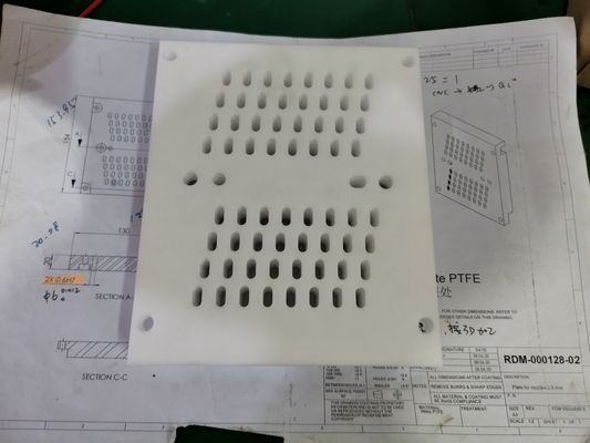 製粉CNCはプラスチック部品のナイロンDELRIN PTFEポリ塩化ビニールのPCを機械で造った